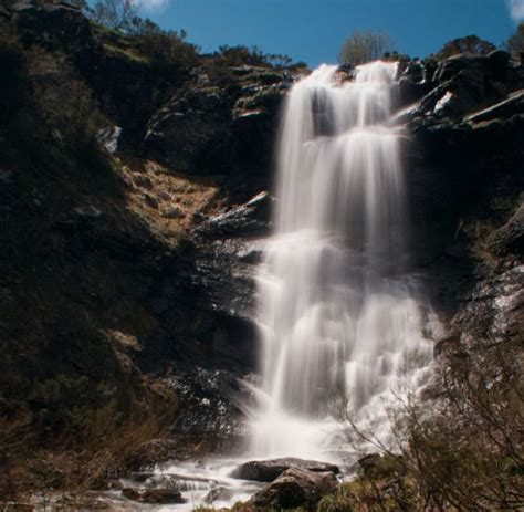 cascadas cerca de leon|TOP 10 Rutas de Senderismo en León Preciosas y Fáciles